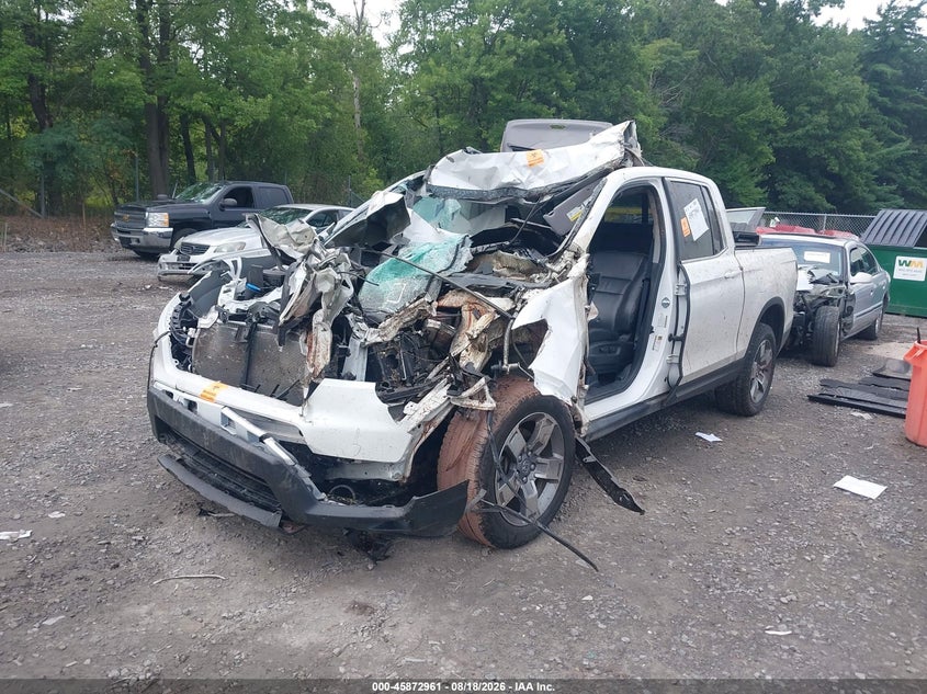 2025 Honda Ridgeline, Biohazard, IAAI, VIN 5FPYK3F55SB016675 — photo 2