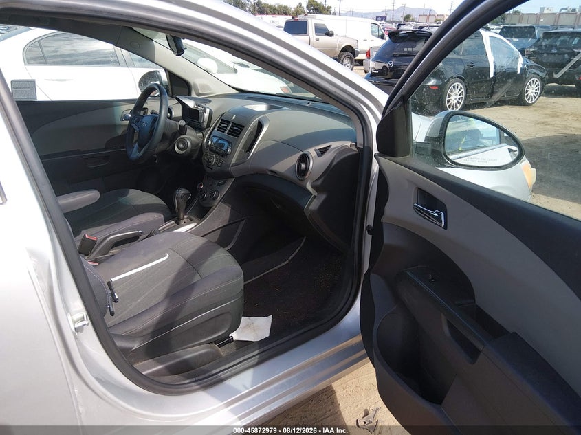 2012 CHEVROLET SONIC auction photo 5