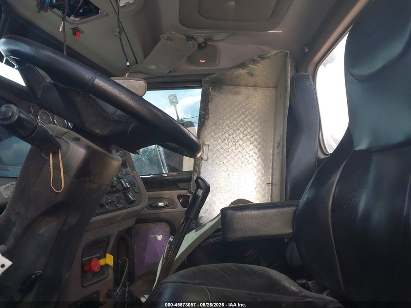 2023 PETERBILT 389 auction photo 6