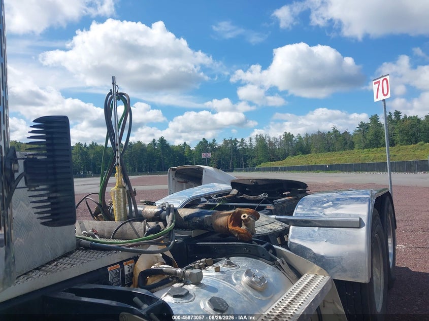 2023 PETERBILT 389 auction photo 7