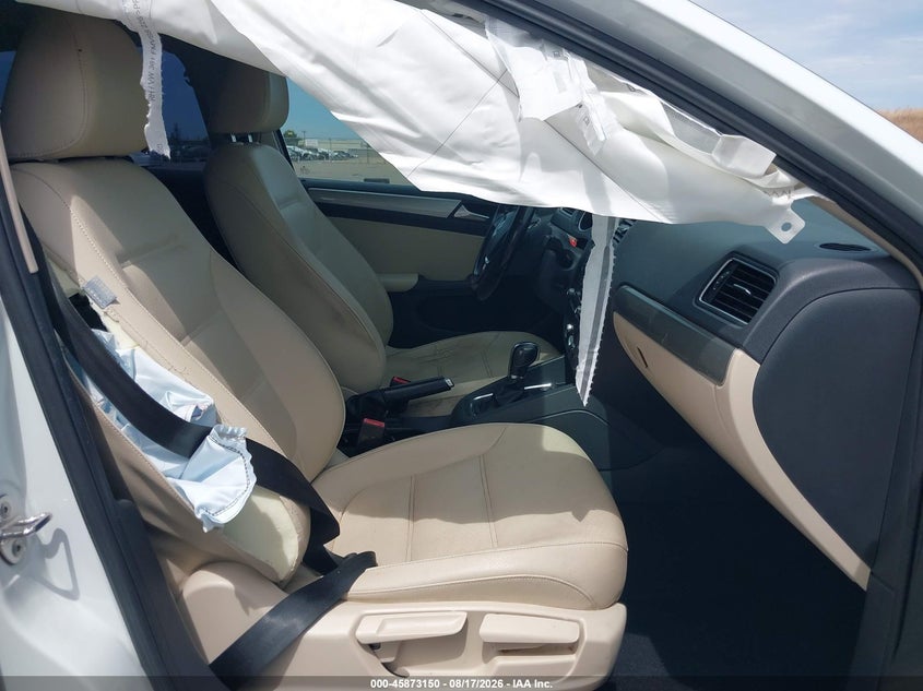 2017 VOLKSWAGEN JETTA SEDAN 1.4L I-4 DI, DOHC, VVT, TURBO, 150HP