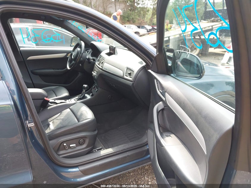 2017 AUDI Q3 auction photo 5