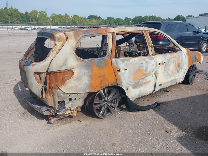2017 NISSAN PATHFINDER auction photo 4