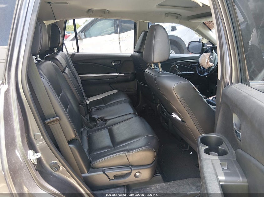 2018 HONDA PILOT auction photo 8