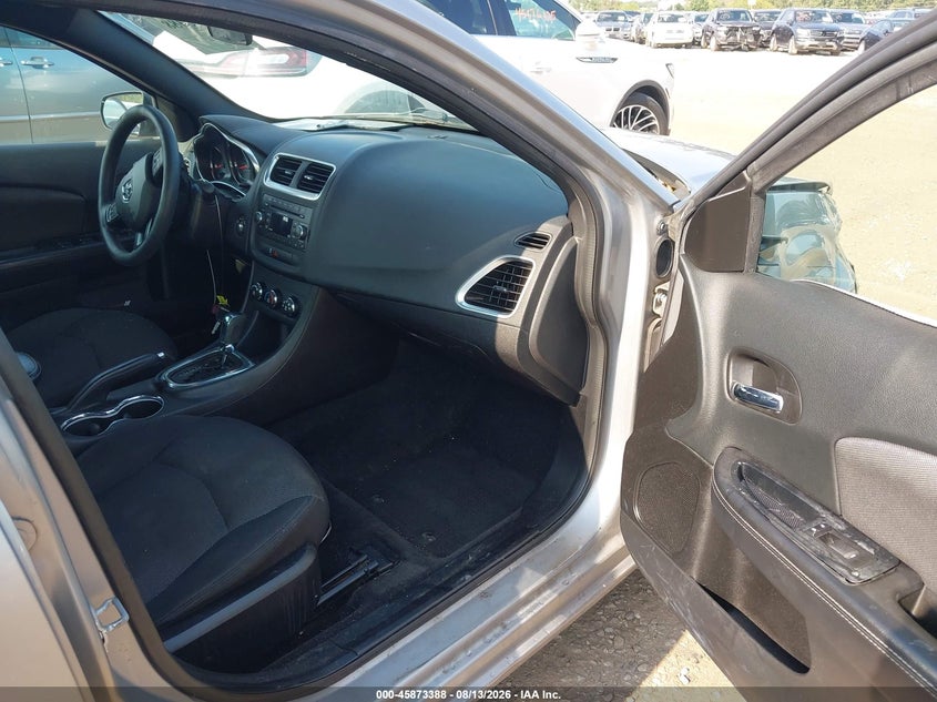 2014 DODGE AVENGER auction photo 5