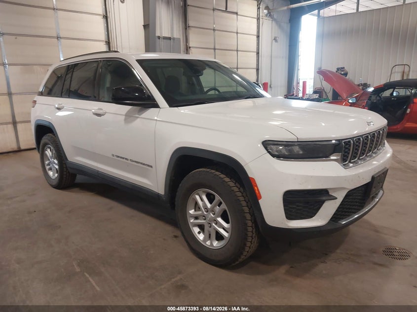 Vin: 1c4rjhagxpc658495, lot: 46372389, jeep grand cherokee laredo 4x4 2023 img_1