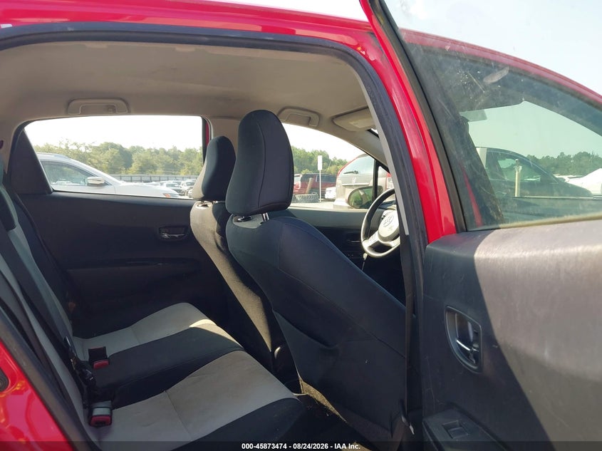 2013 TOYOTA YARIS auction photo 8