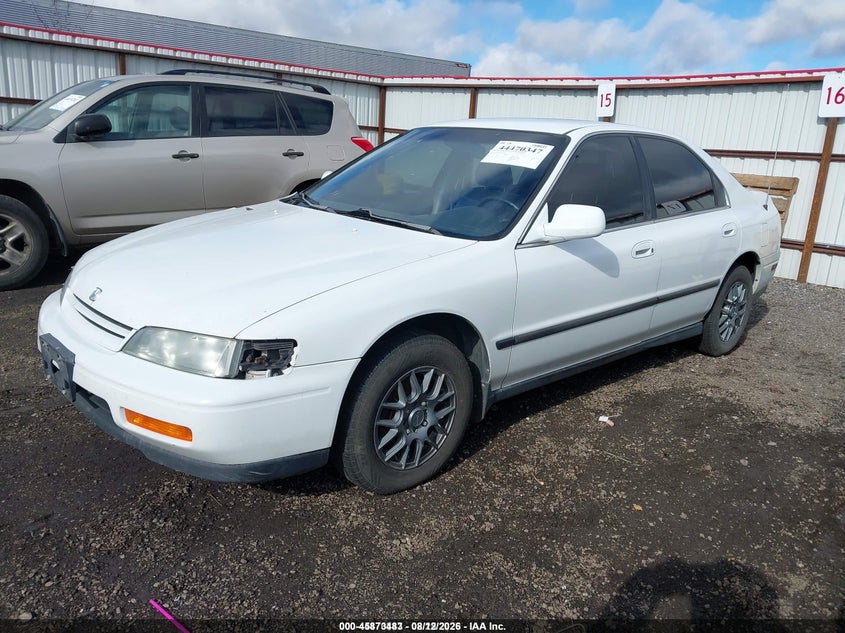 1994 Honda Accord, Right Side, IAAI, VIN JHMCD5639RC004509 — photo 2