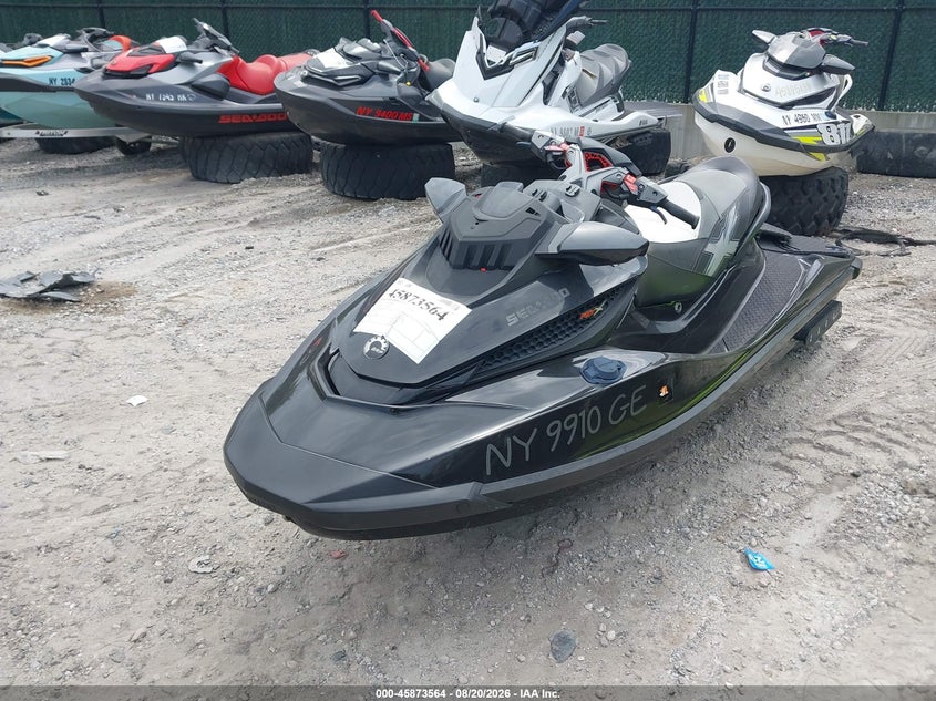 2011 SEADOO RXT auction photo 2