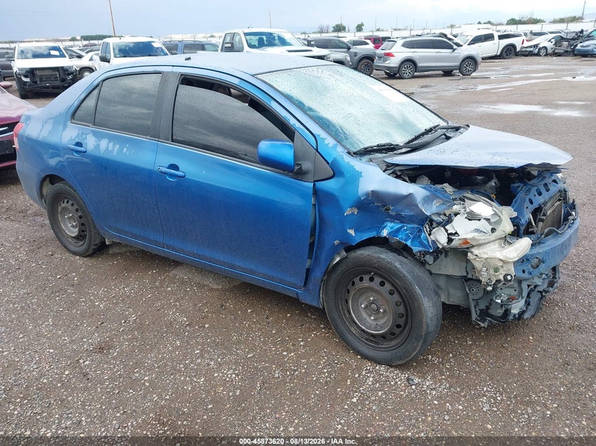 2010 Toyota Yaris, Front, IAAI, VIN JTDBT4K37A1367360