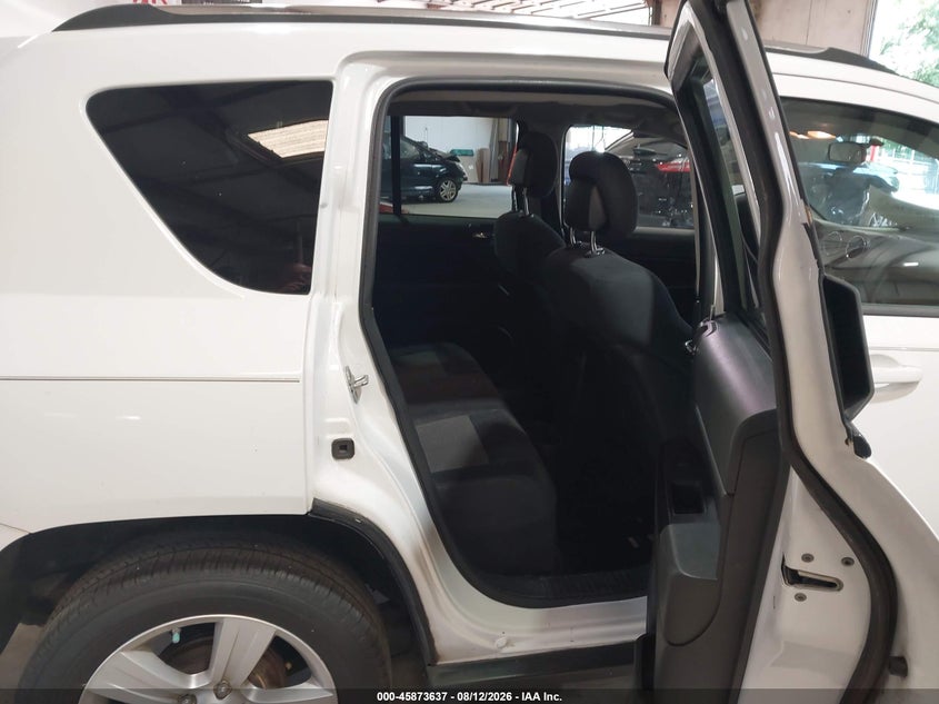 2011 JEEP COMPASS auction photo 8