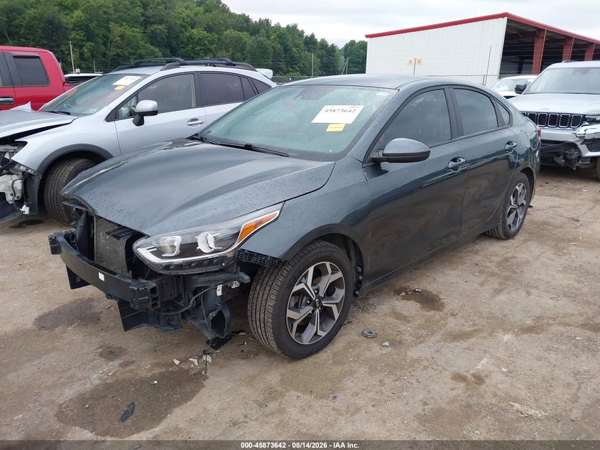 2020 Kia Forte, Front End, IAAI, VIN 3KPF24AD4LE187073 — photo 2