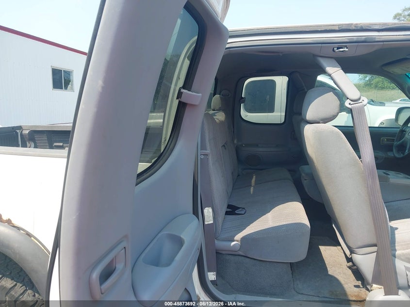 2002 TOYOTA TUNDRA auction photo 8