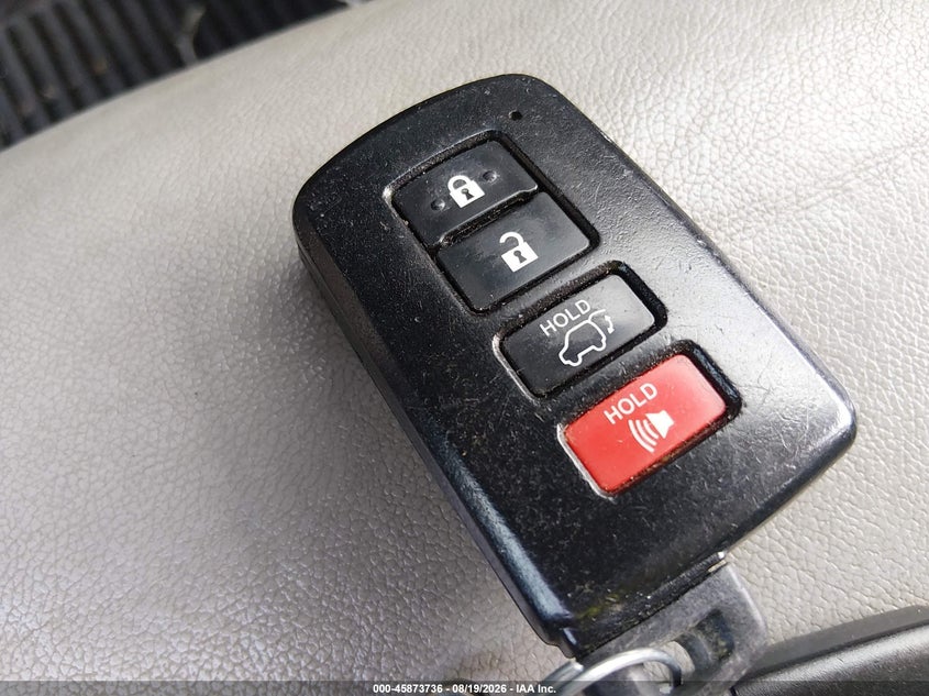 TOYOTA HIGHLANDER - zdjęcie 11