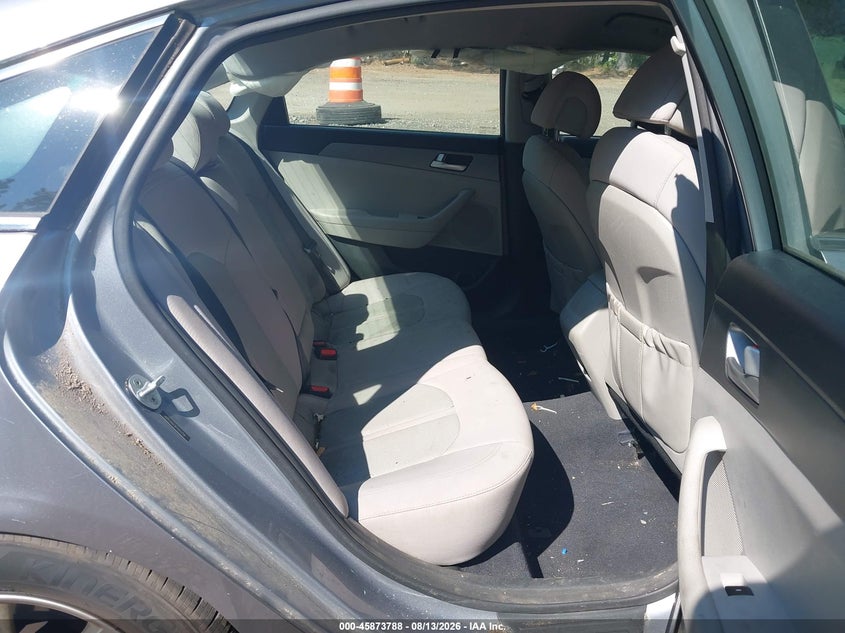 2015 HYUNDAI SONATA auction photo 8