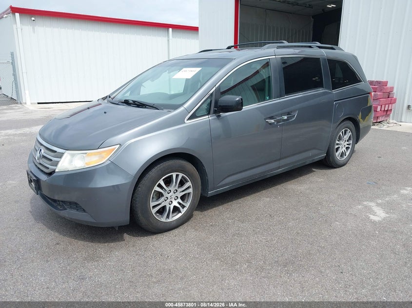 2011 HONDA ODYSSEY auction photo 2