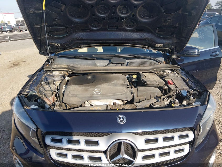 MERCEDES-BENZ GLA 250 - zdjęcie 10
