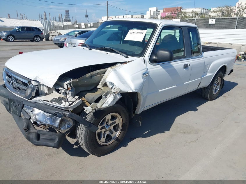 2003 Mazda B-series, Front End, IAAI, VIN 4F4YR46V73TM15748 — photo 2