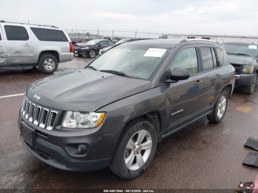 2014 Jeep Compass, Right Front, IAAI, VIN 1C4NJDBBXED879970 — photo 2