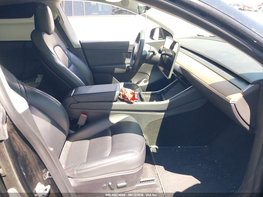 TESLA MODEL Y 2020 VIN 5YJYGDEE4LF038976