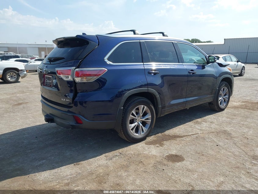2015 TOYOTA HIGHLANDER auction photo 4