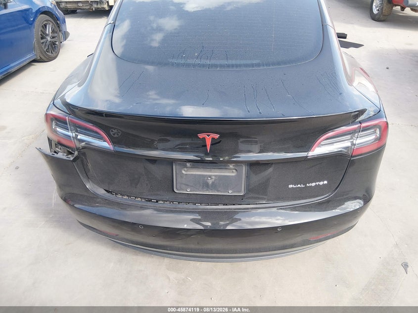 TESLA MODEL 3 - zdjęcie 15