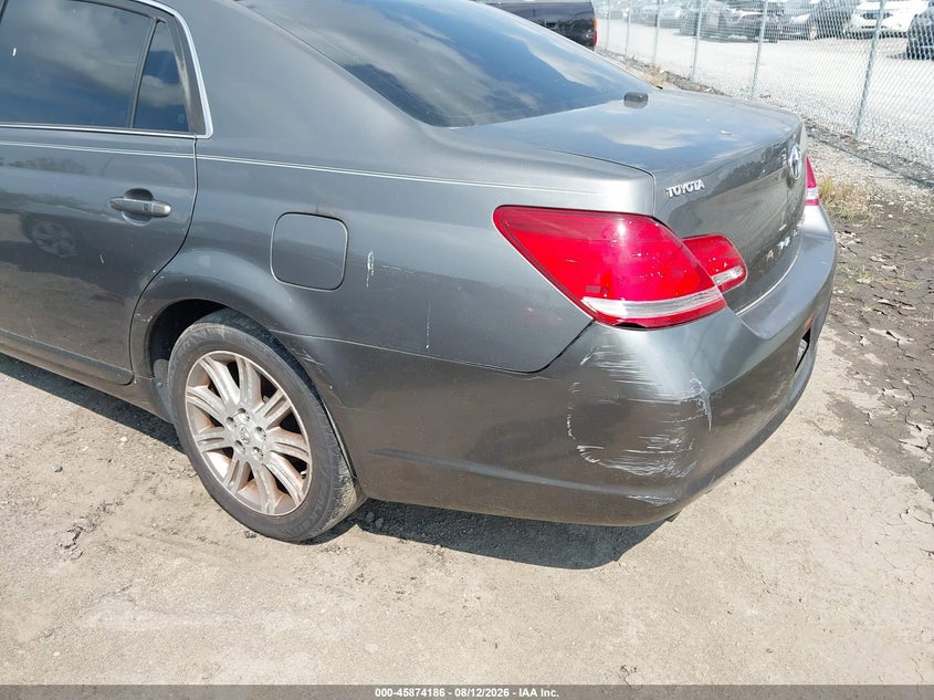 2006 TOYOTA AVALON auction photo 6