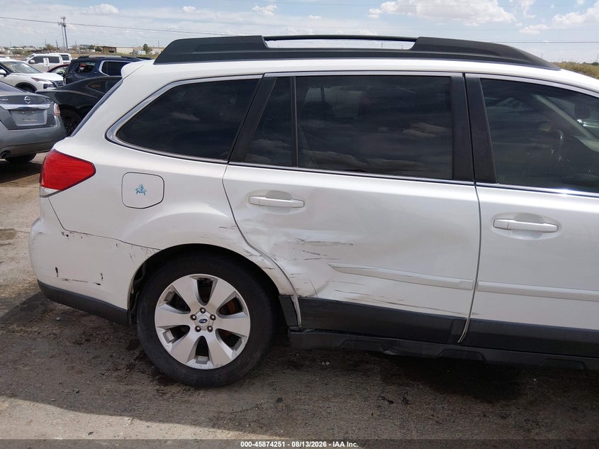2012 SUBARU OUTBACK auction photo 6