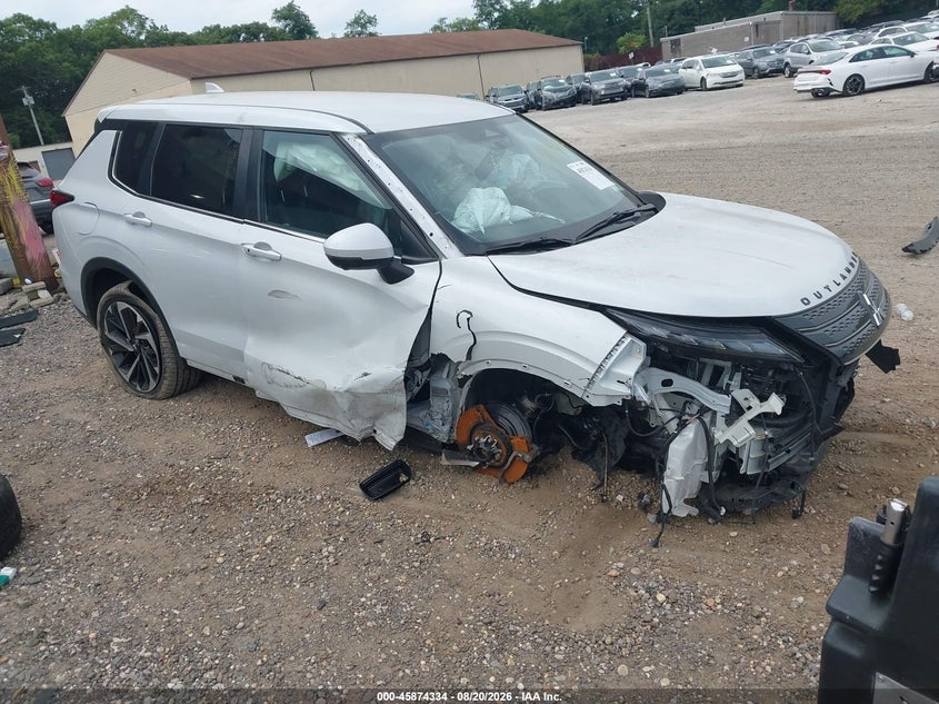 2024 MITSUBISHI OUTLANDER auction photo 1