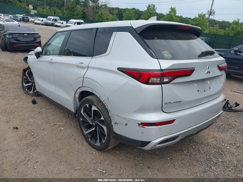 2024 MITSUBISHI OUTLANDER auction photo 3