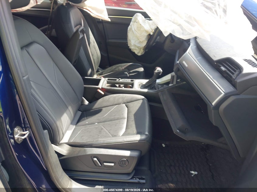 2023 AUDI Q3 auction photo 5