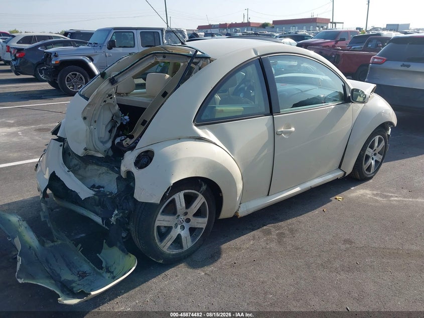 2006 VOLKSWAGEN NEW BEETLE auction photo 4