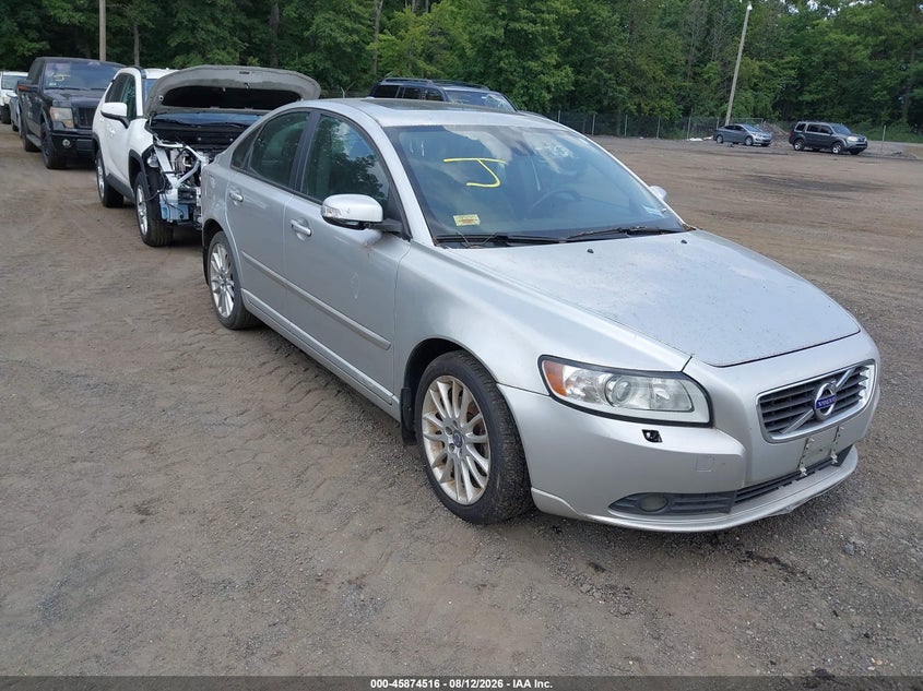 2011 VOLVO S40 auction photo 1