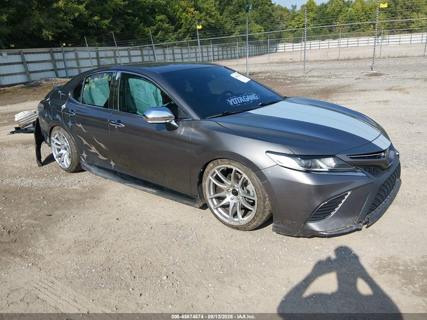 2018 TOYOTA CAMRY auction photo 1