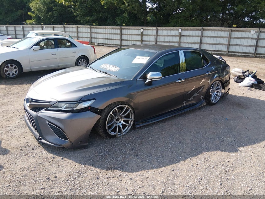 2018 TOYOTA CAMRY auction photo 2
