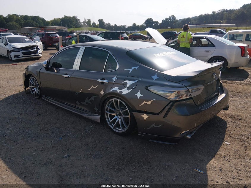 2018 TOYOTA CAMRY auction photo 3