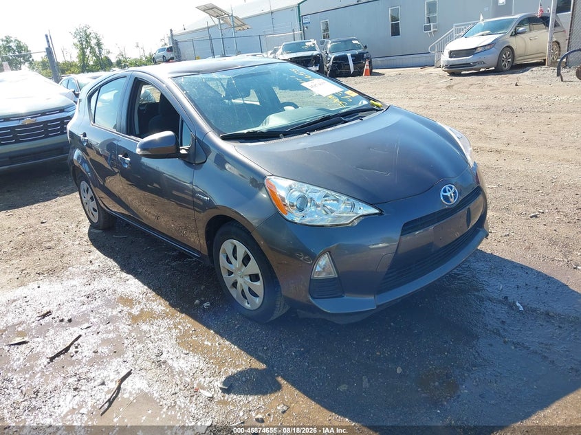 2014 TOYOTA PRIUS C auction photo 1