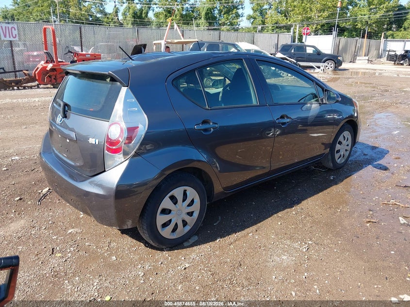 2014 TOYOTA PRIUS C auction photo 4