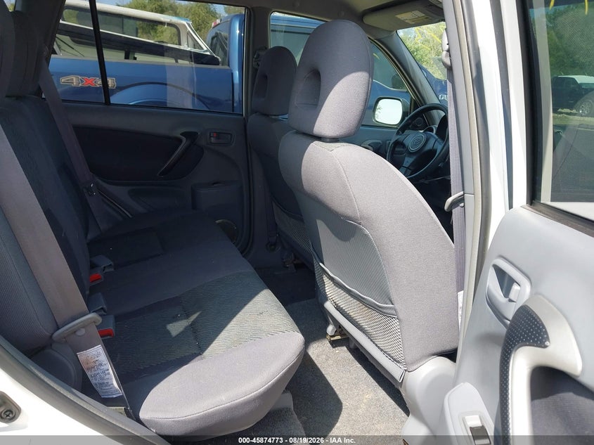 2001 TOYOTA RAV4 auction photo 8