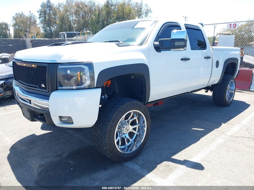 2009 CHEVROLET SILVERADO TRUCK 6.0L V-8 VVT, 360HP