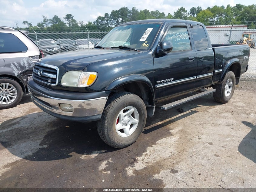 2002 TOYOTA TUNDRA auction photo 2