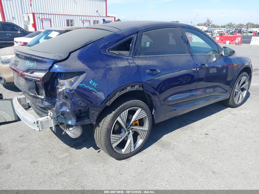 Vin: wa13aage7nb035755, lot: 46373932, audi e-tron sportback prestige s line quattro 20224