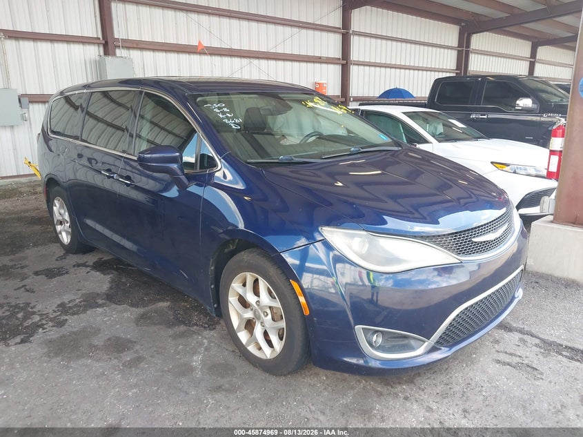 2018 CHRYSLER PACIFICA auction photo 1