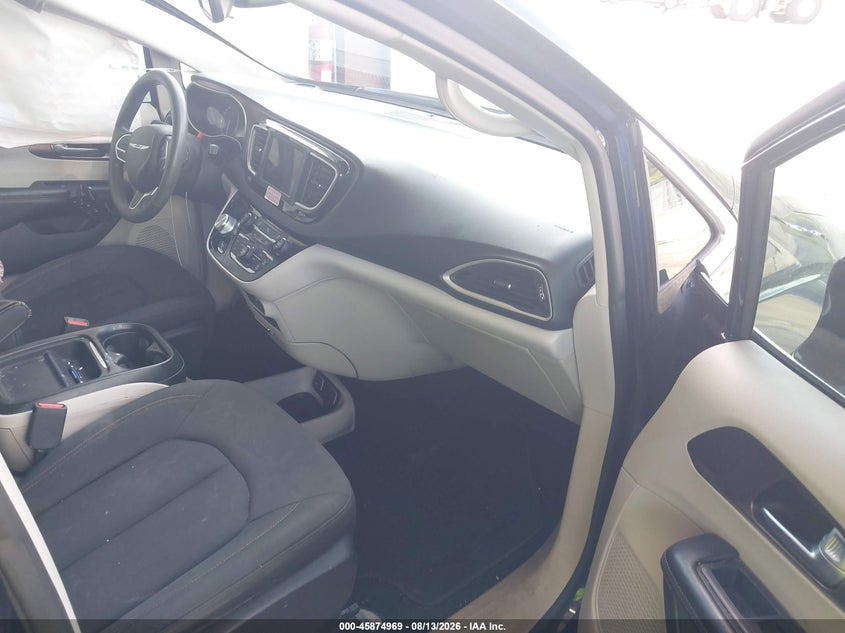 2018 CHRYSLER PACIFICA auction photo 5