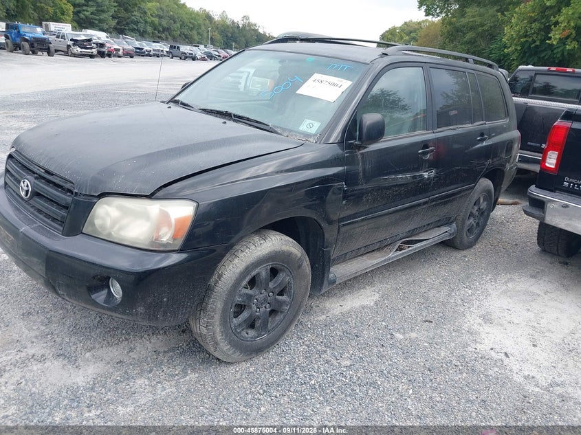 2004 TOYOTA HIGHLANDER auction photo 2