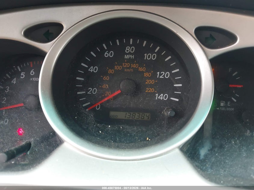 2004 TOYOTA HIGHLANDER auction photo 7