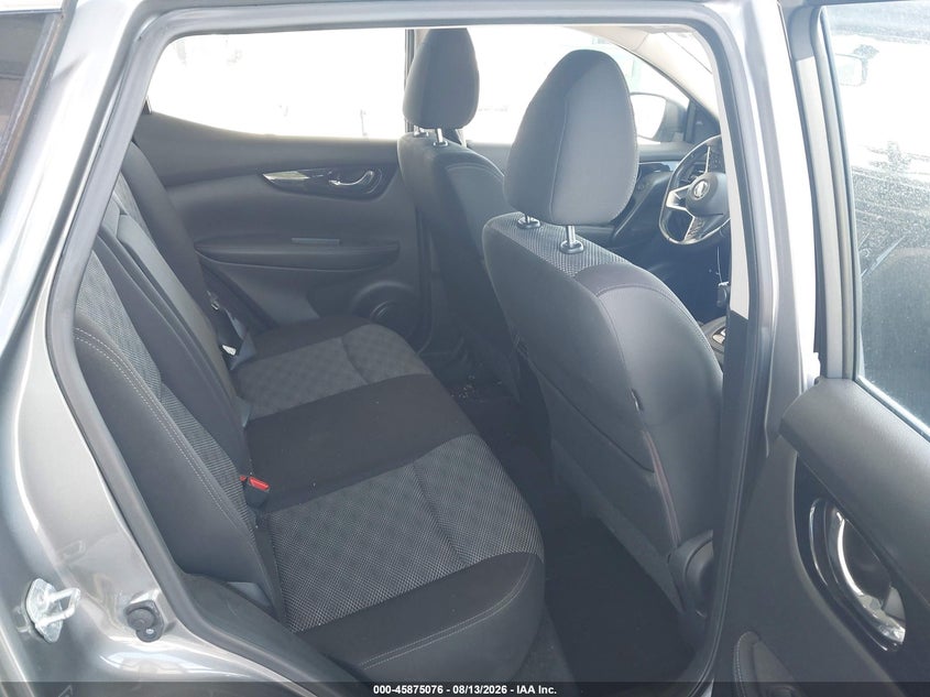 2018 NISSAN ROGUE SPORT auction photo 8