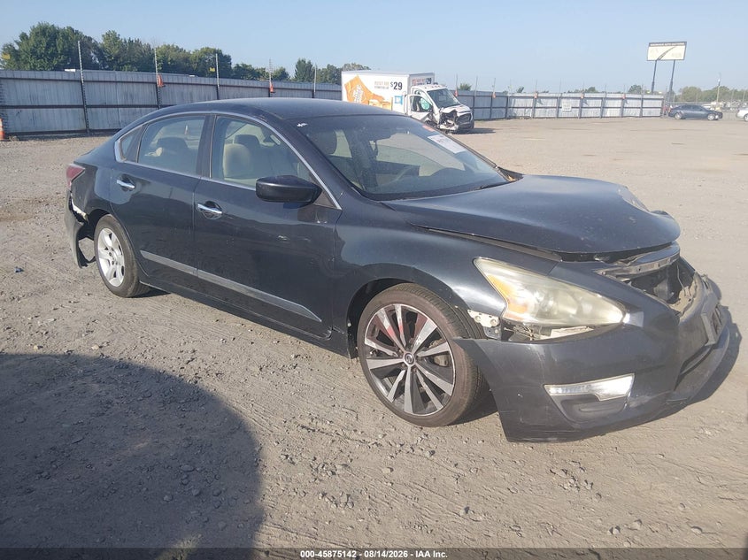2015 NISSAN ALTIMA auction photo 1
