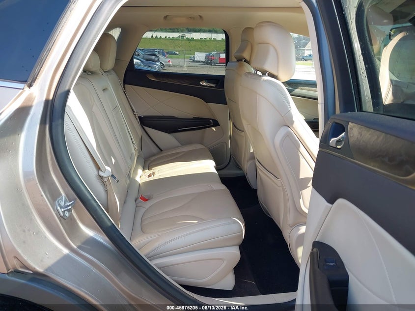 LINCOLN MKC 2018 VIN 5LMCJ3D9XJUL30221