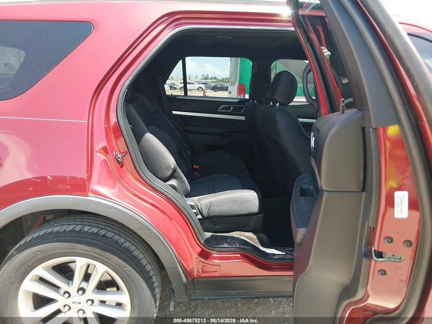 2017 FORD EXPLORER auction photo 8